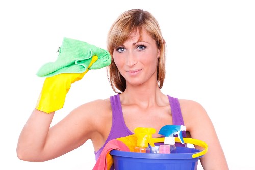 End of tenancy cleaner preparing a Barnes rental property for inspection