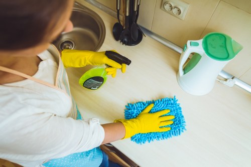 Deep clean of a Barnes bathroom focusing on limescale, taps, and tiled surfaces