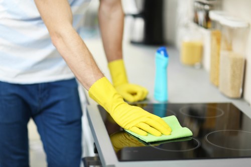 Recurring kitchen and bathroom cleaning in Barnes